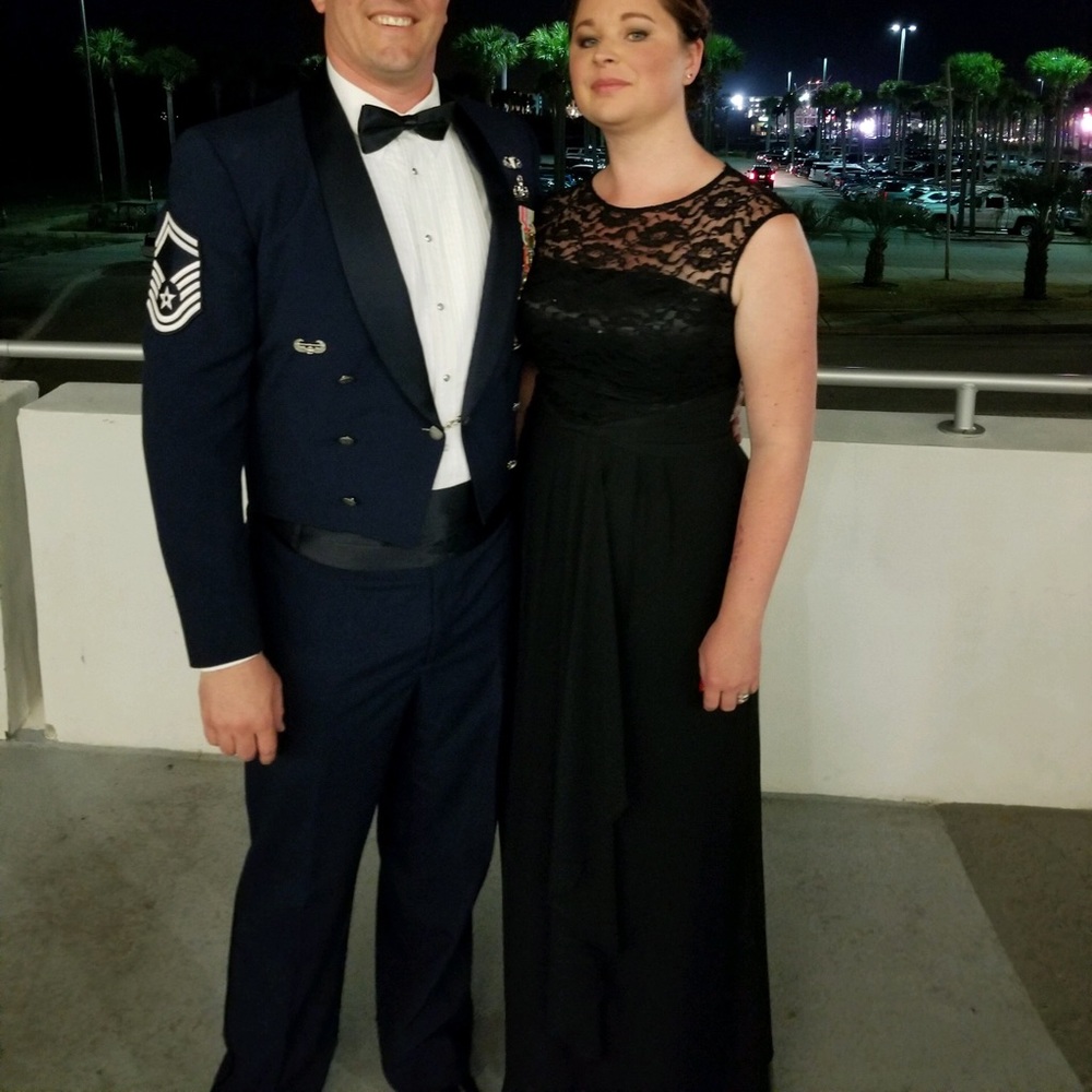 Gown - Picture 5 of 5